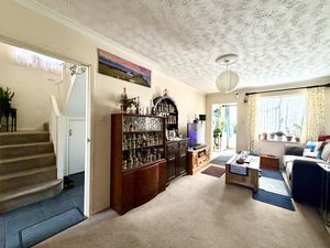Living Room- click for photo gallery